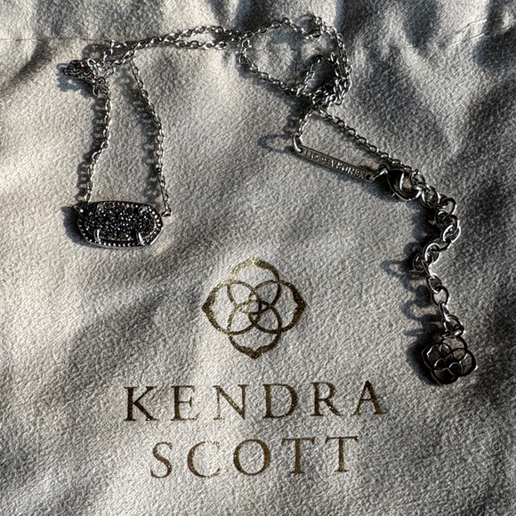 Kendra Scott Silver Pendant Necklace in Platinum Drusy - Picture 12 of 16